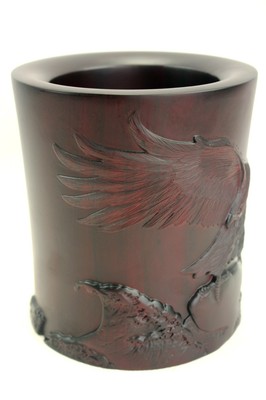 精品雕刻雄鷹筆筒 廠家直銷(xiāo)，商務(wù)辦公首選